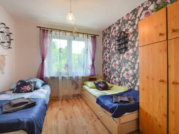 Apartament Wrzos Bieszczady Czarna  Extérieur photo
