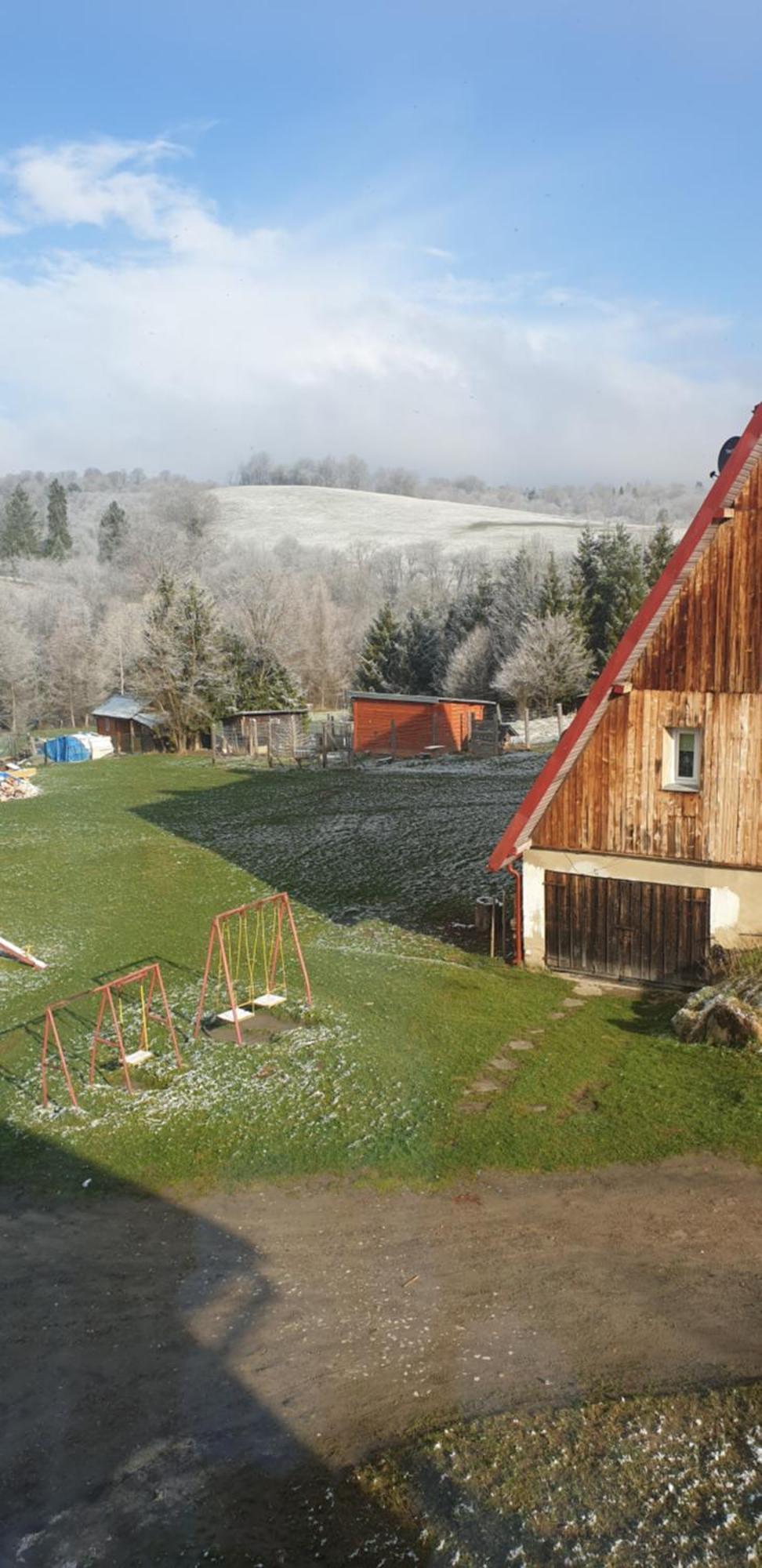 Apartament Wrzos Bieszczady Czarna  Extérieur photo
